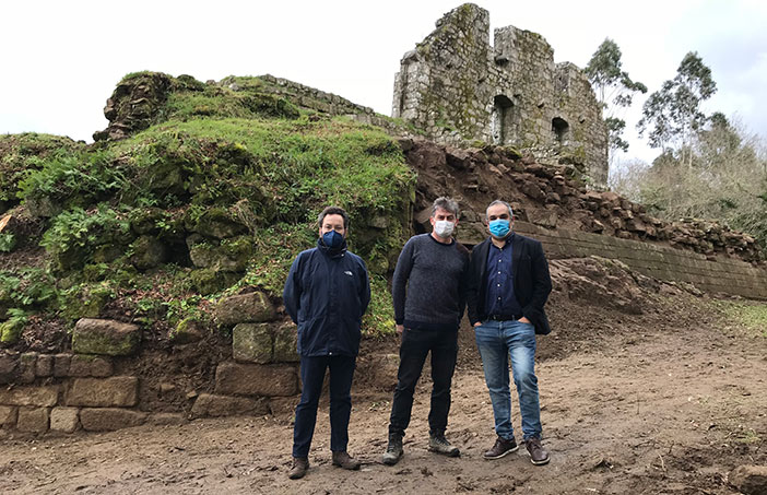Comeza a mellora das Torres de Altamira en Brión